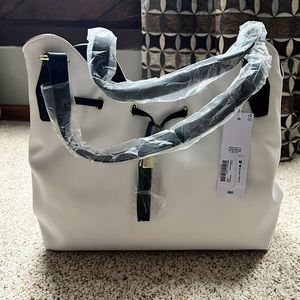 NWT LIZ Claiborne purse